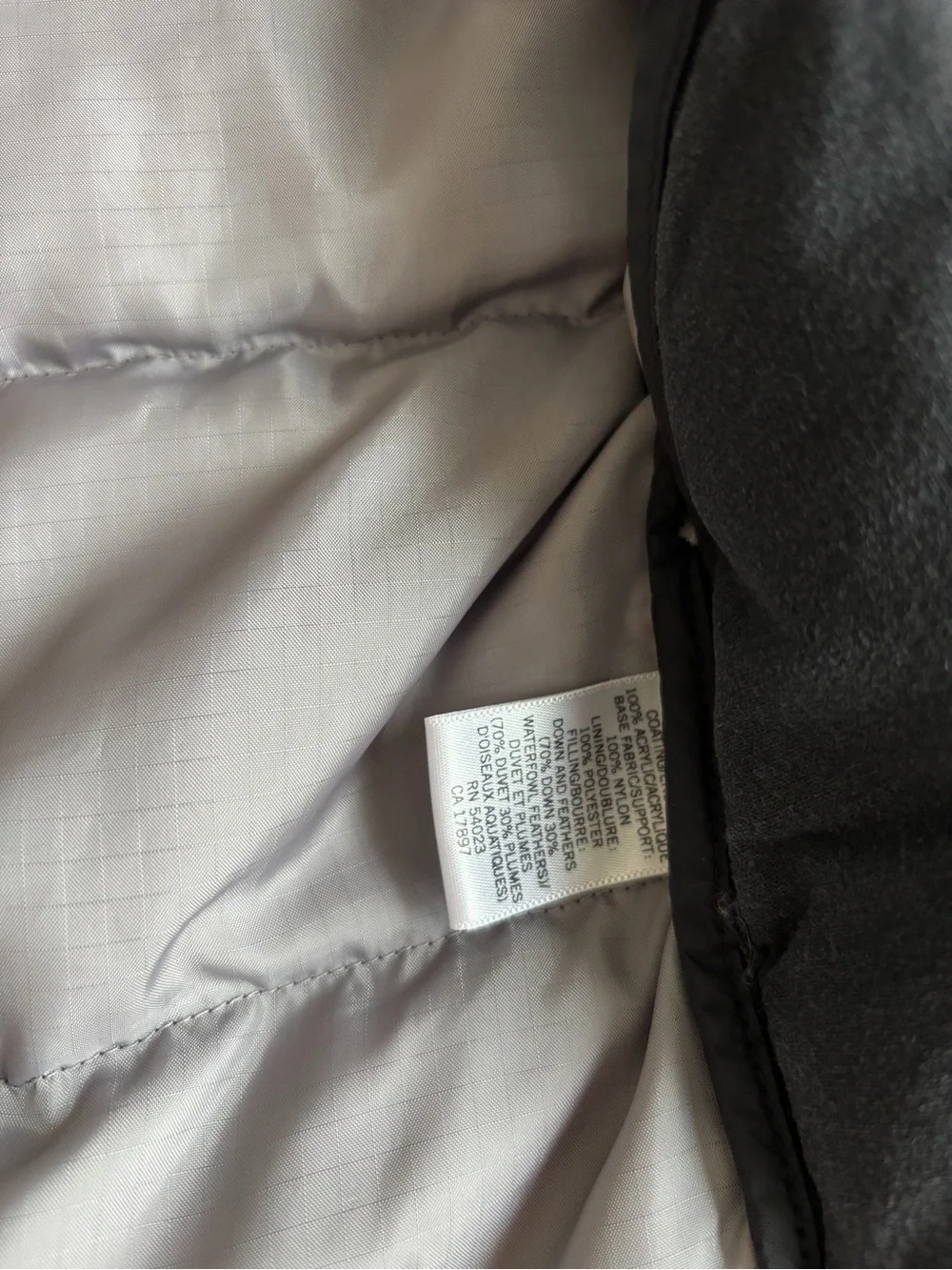 Banana Republic Black and Light Gray Puffer Vest